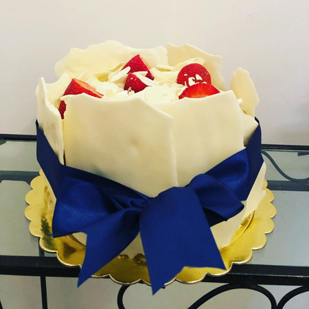 Ninho, Morango, Creme Belga e Placas de Chocolate